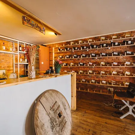 旧贸易之家酒店 *