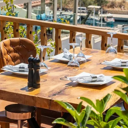 Old Trading House 酒店