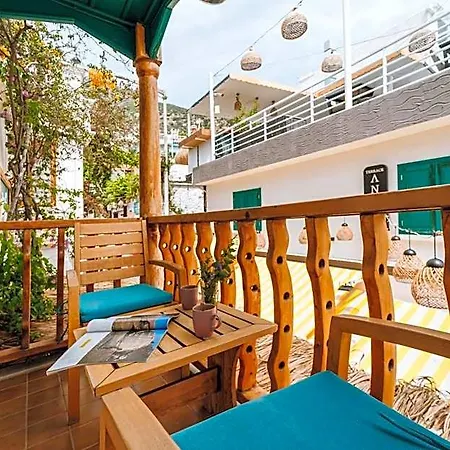 Old Trading House Hotel *