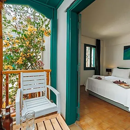 Old Trading House Hotel *